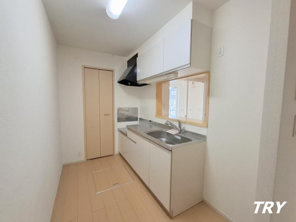 �y�L�b�`���z�@