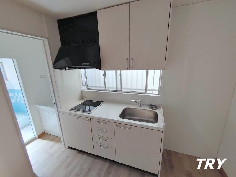 �y�L�b�`���z�@