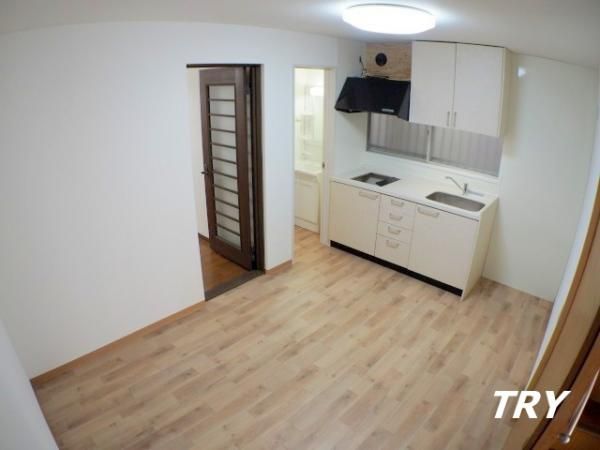 �y�����E���r���O�z�@�_�C�j���O