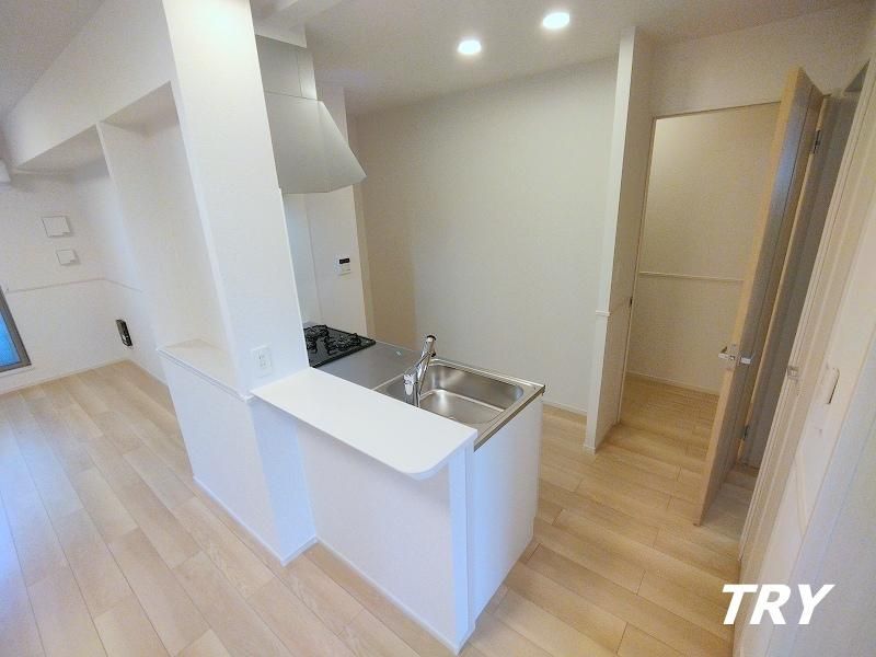 �y�L�b�`���z�@