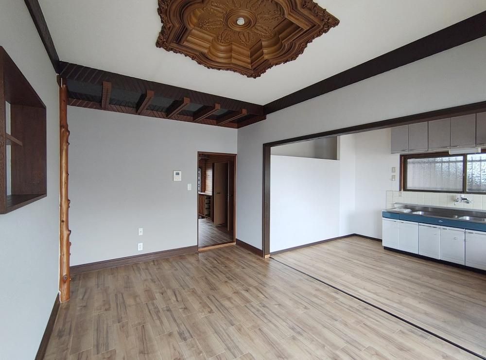 �y�����E���r���O�z�@