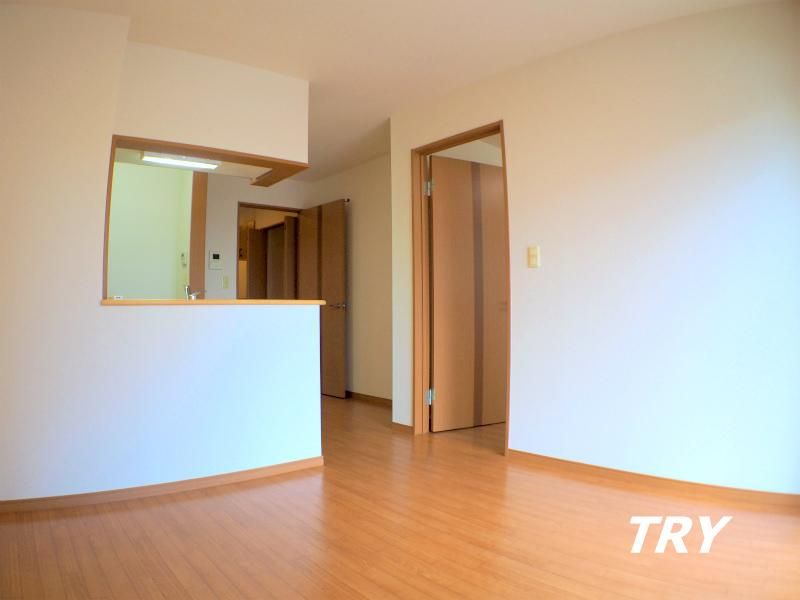 �y�����E���r���O�z�@
