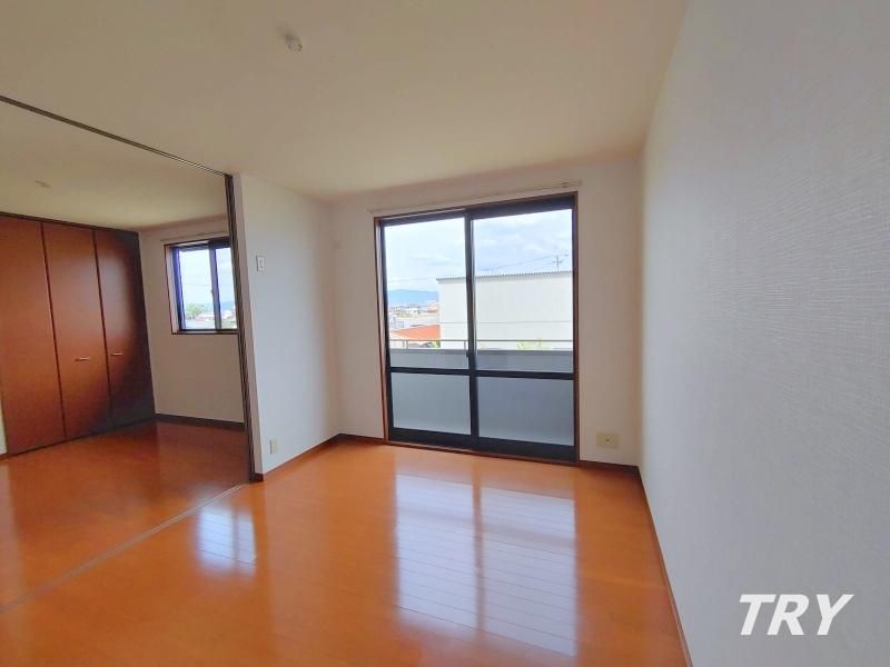 �y���ԁE���r���O�z�@