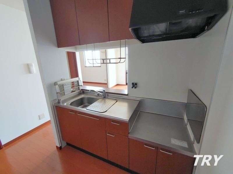 �y�L�b�`���z�@