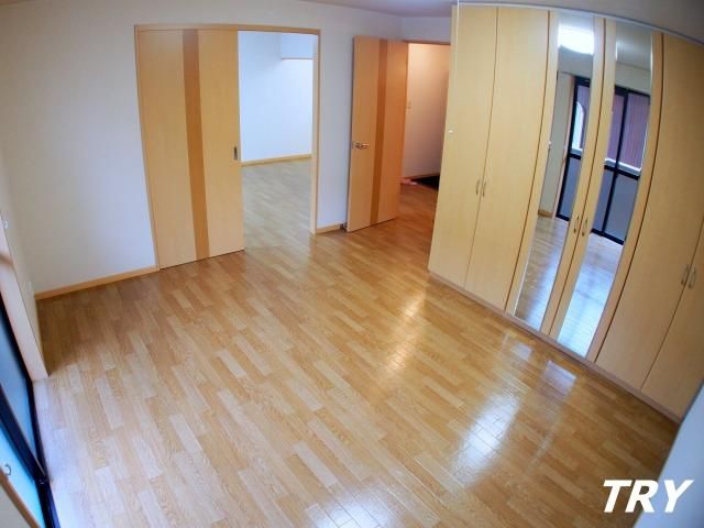 �y�Q���z�@