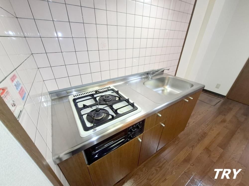 �y�L�b�`���z�@