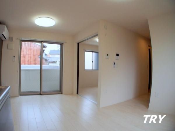 �y�����E���r���O�z�@���r���O�@10.9���@�G�A�R���t