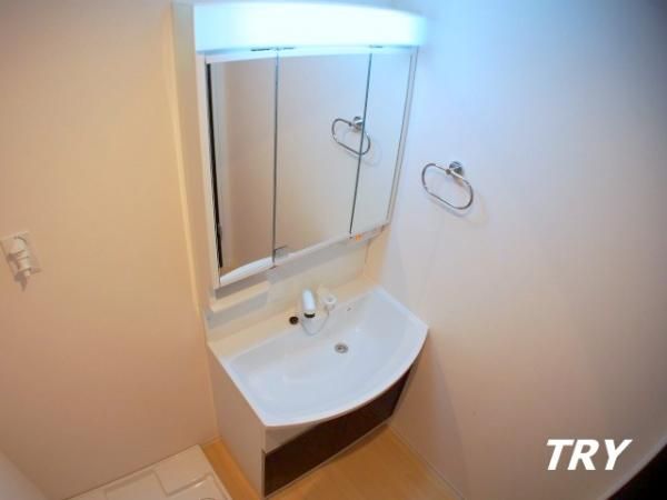 �y���ʏ��z�@�V�����v�[�h���b�T�[