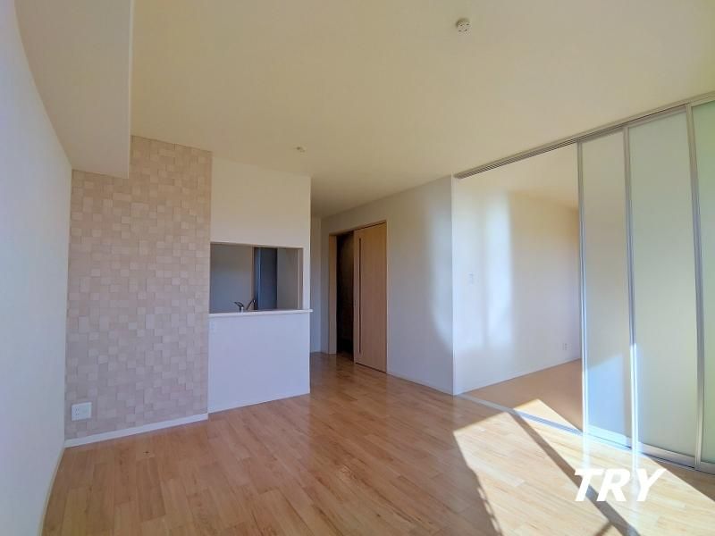 �y���ԁE���r���O�z�@