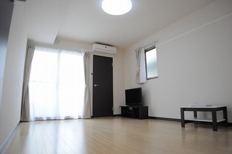 �y���ԁE���r���O�z�@