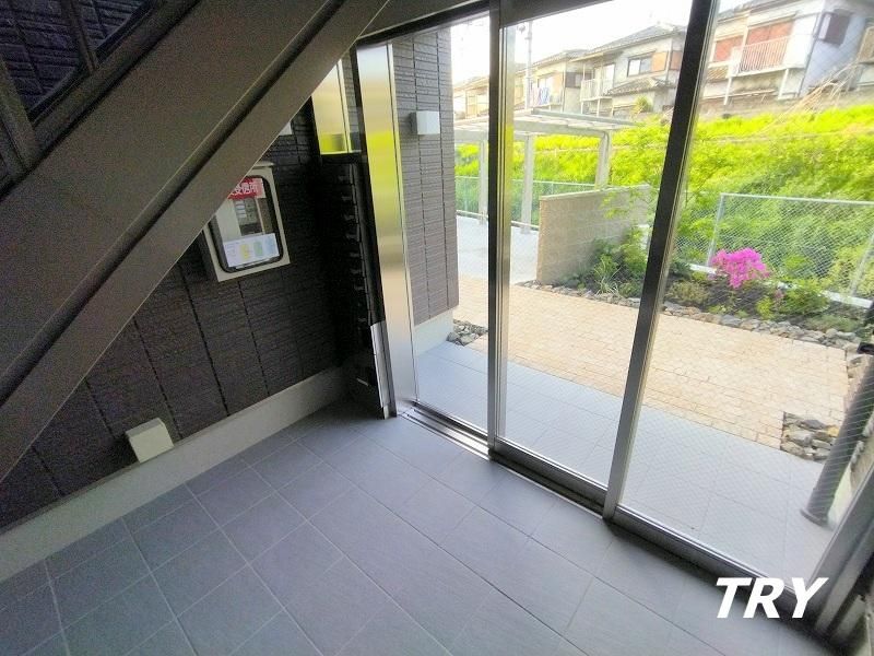 �y�G���g�����X�z�@