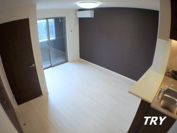 �y���ԁE���r���O�z�@