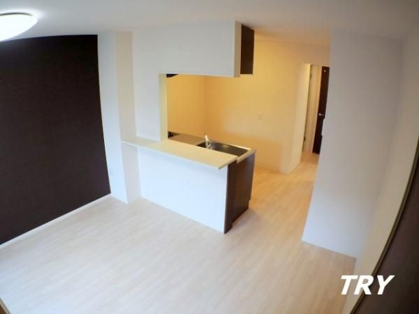 �y�����E���r���O�z�@