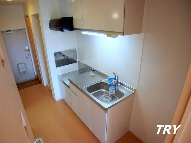 �y�L�b�`���z�@