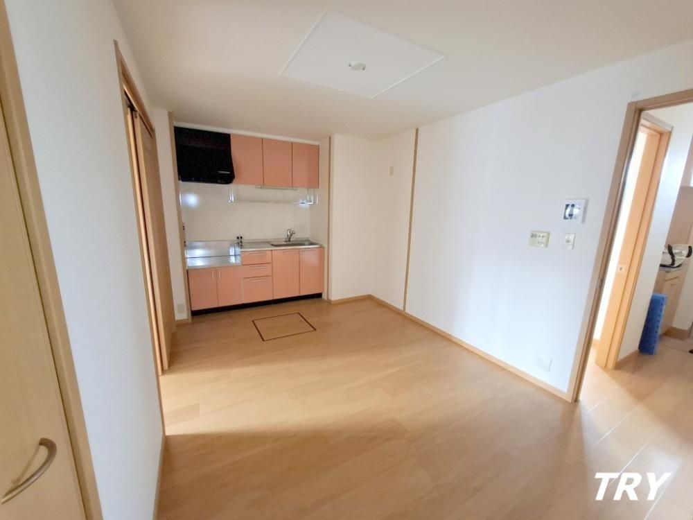 �y���ԁE���r���O�z�@