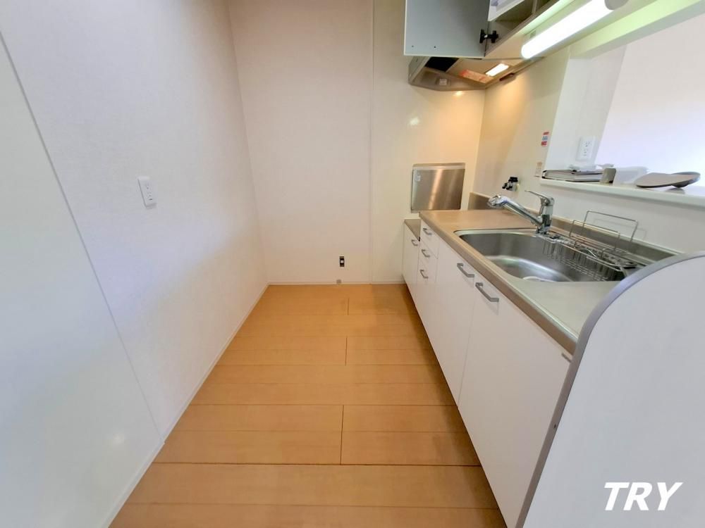 �y�L�b�`���z�@