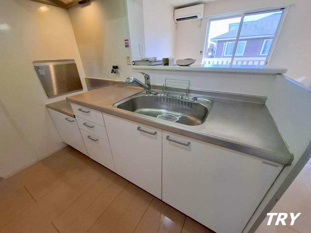 �y�L�b�`���z�@