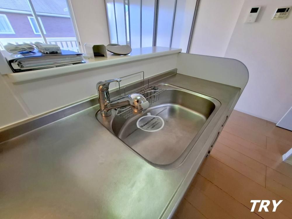 �y�L�b�`���z�@