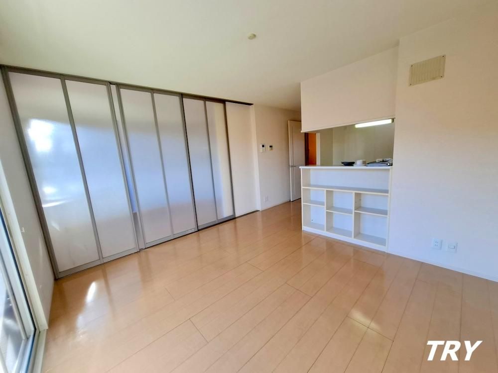 �y�����E���r���O�z�@