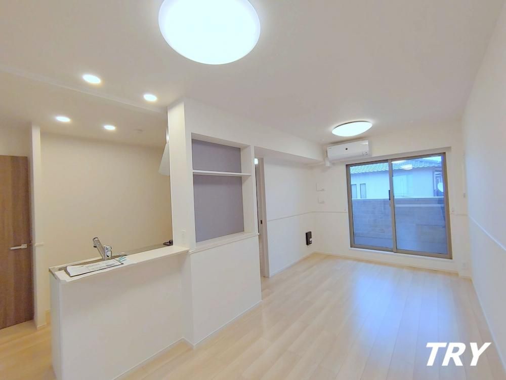 �y���ԁE���r���O�z�@