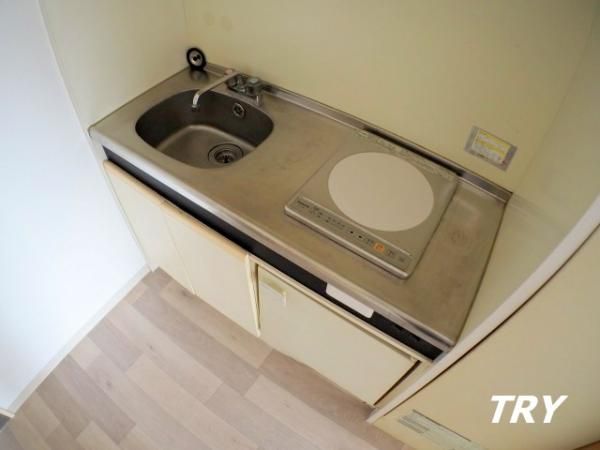 �y�L�b�`���z�@