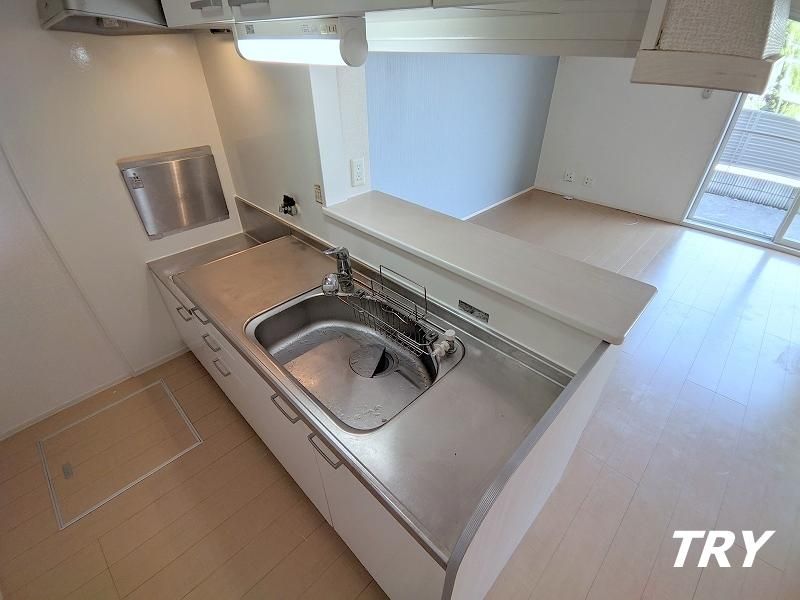 �y�L�b�`���z�@