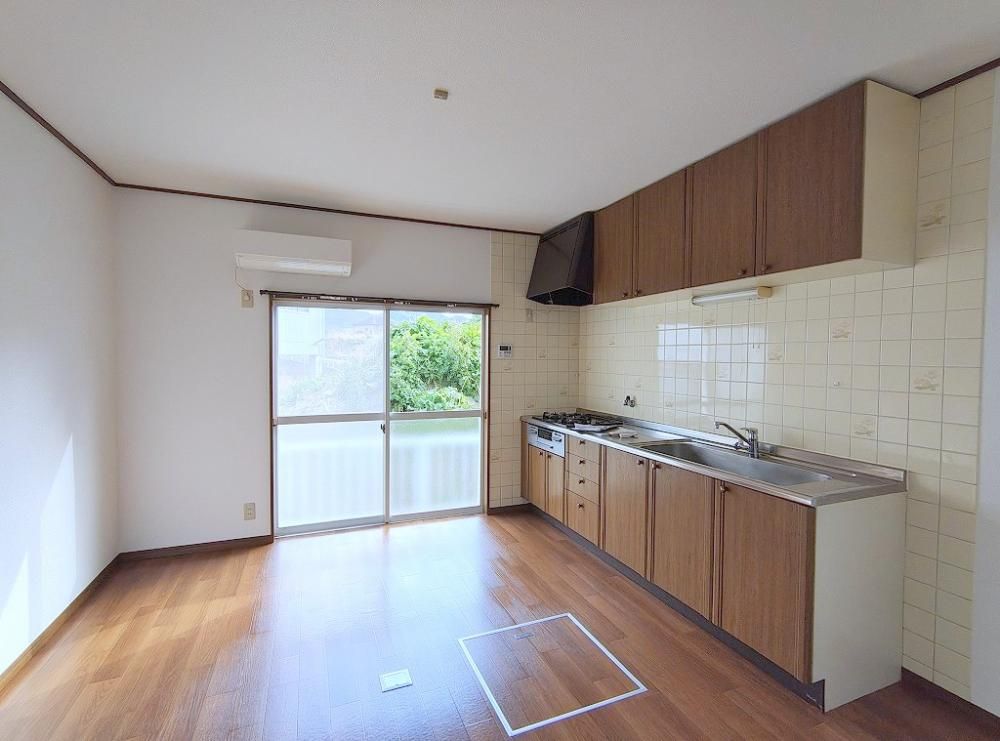 �y�L�b�`���z�@