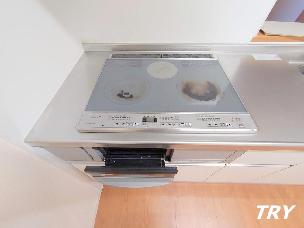 �y�L�b�`���z�@