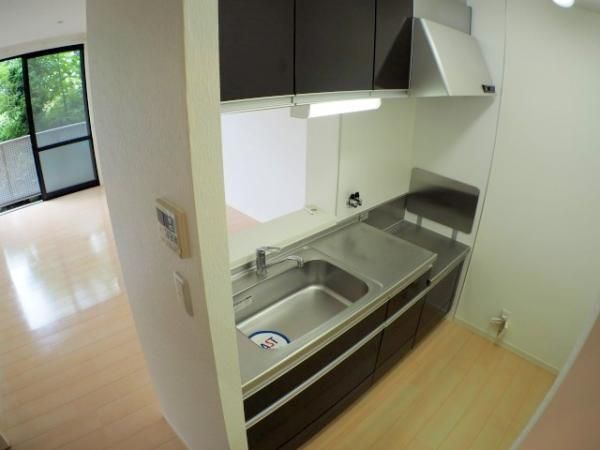 �y�L�b�`���z�@