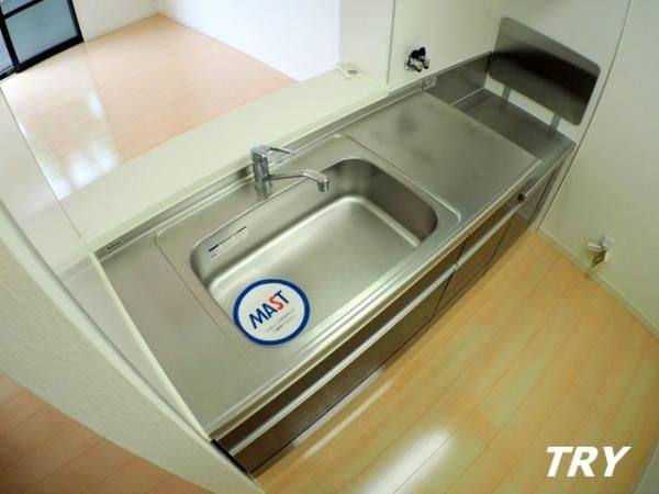 �y�L�b�`���z�@