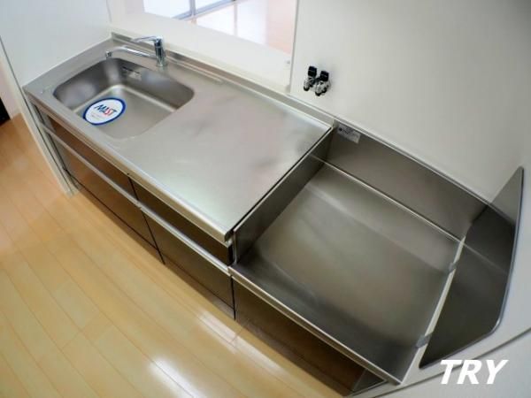 �y�L�b�`���z�@