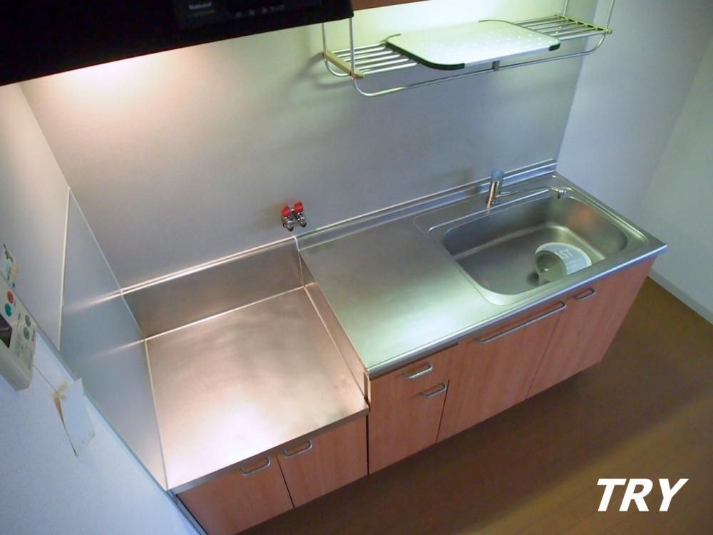 �y�L�b�`���z�@