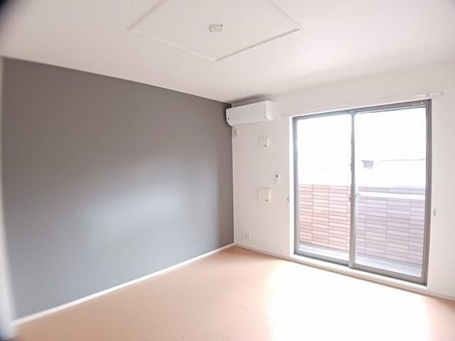 �y���ԁE���r���O�z�@