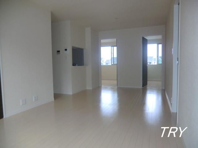 �y���ԁE���r���O�z�@