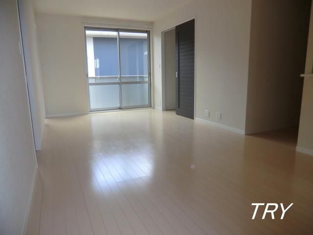 �y�����E���r���O�z�@