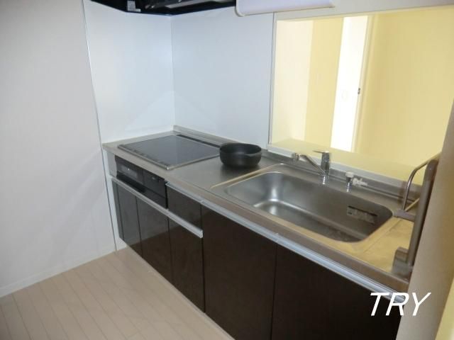 �y�L�b�`���z�@