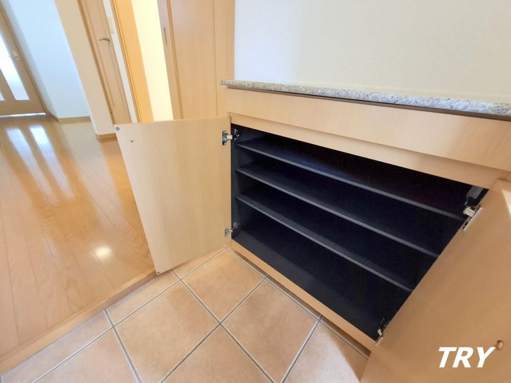 �y���ցz�@