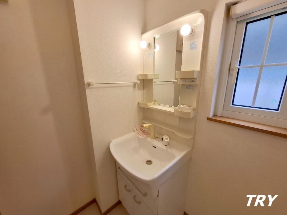 �y���ʏ��z�@