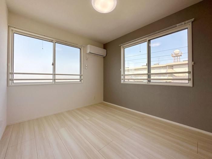 �y���̑������E�X�y�[�X�z�@