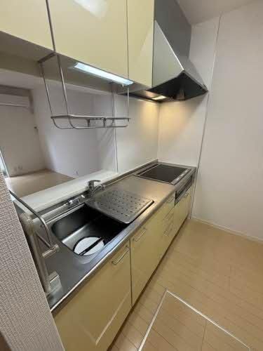 �y�L�b�`���z�@