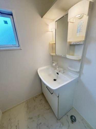 �y���ʏ��z�@