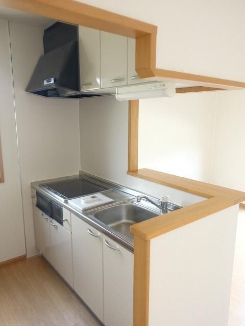 �y���ԁE���r���O�z�@