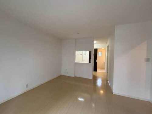 �y�����E���r���O�z�@