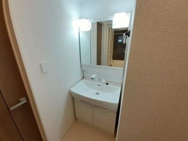 �y���ʏ��z�@