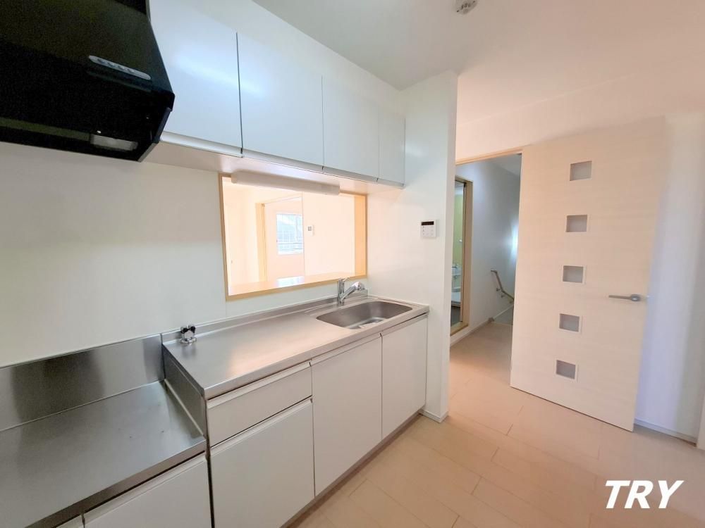 �y�L�b�`���z�@