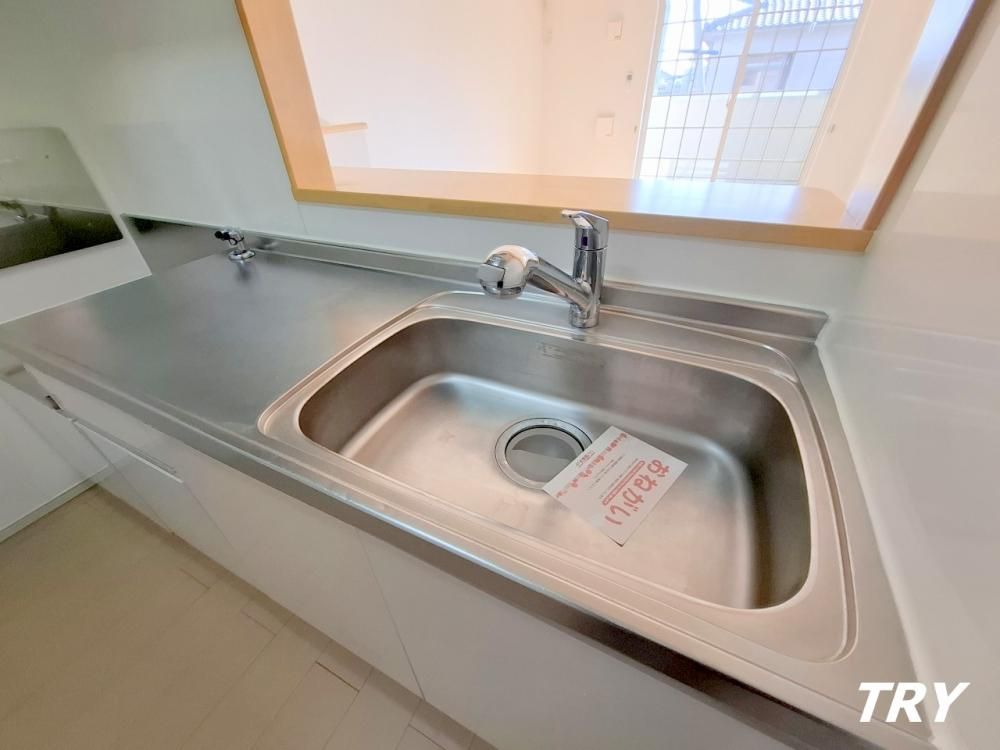 �y�L�b�`���z�@