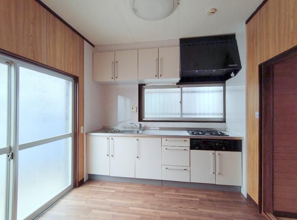 �y�L�b�`���z�@