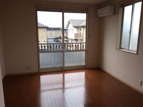 �y���ԁE���r���O�z�@