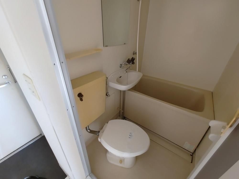 �y�g�C���z�@