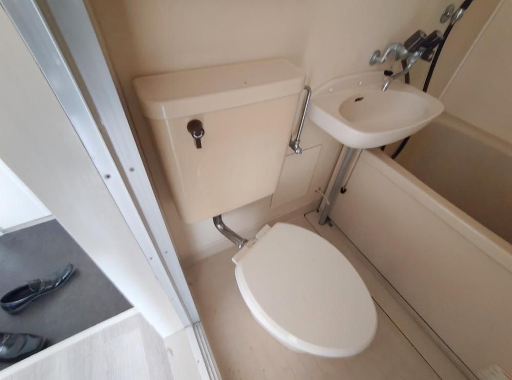 �y�g�C���z�@